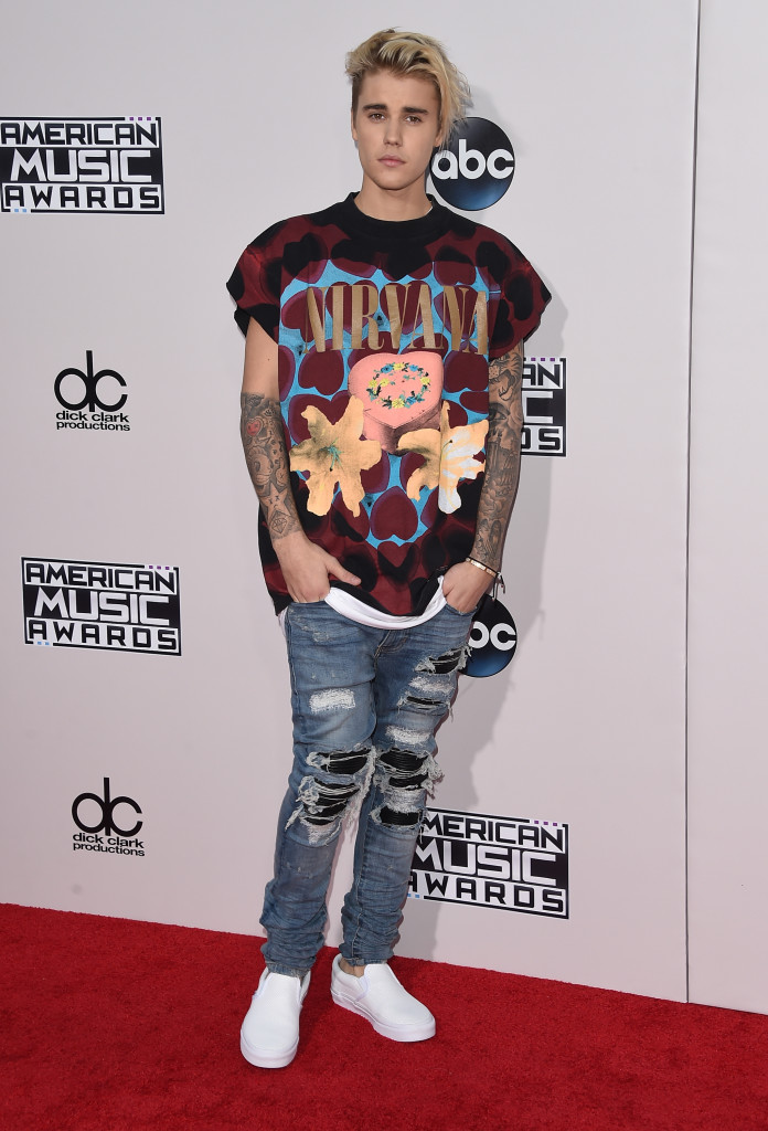 LOS ANGELES, CA - NOVEMBER 22: Recording artist Justin Bieber attends the 2015 American Music Awards at Microsoft Theater on November 22, 2015 in Los Angeles, California. (Photo by Jason Merritt/Getty Images)