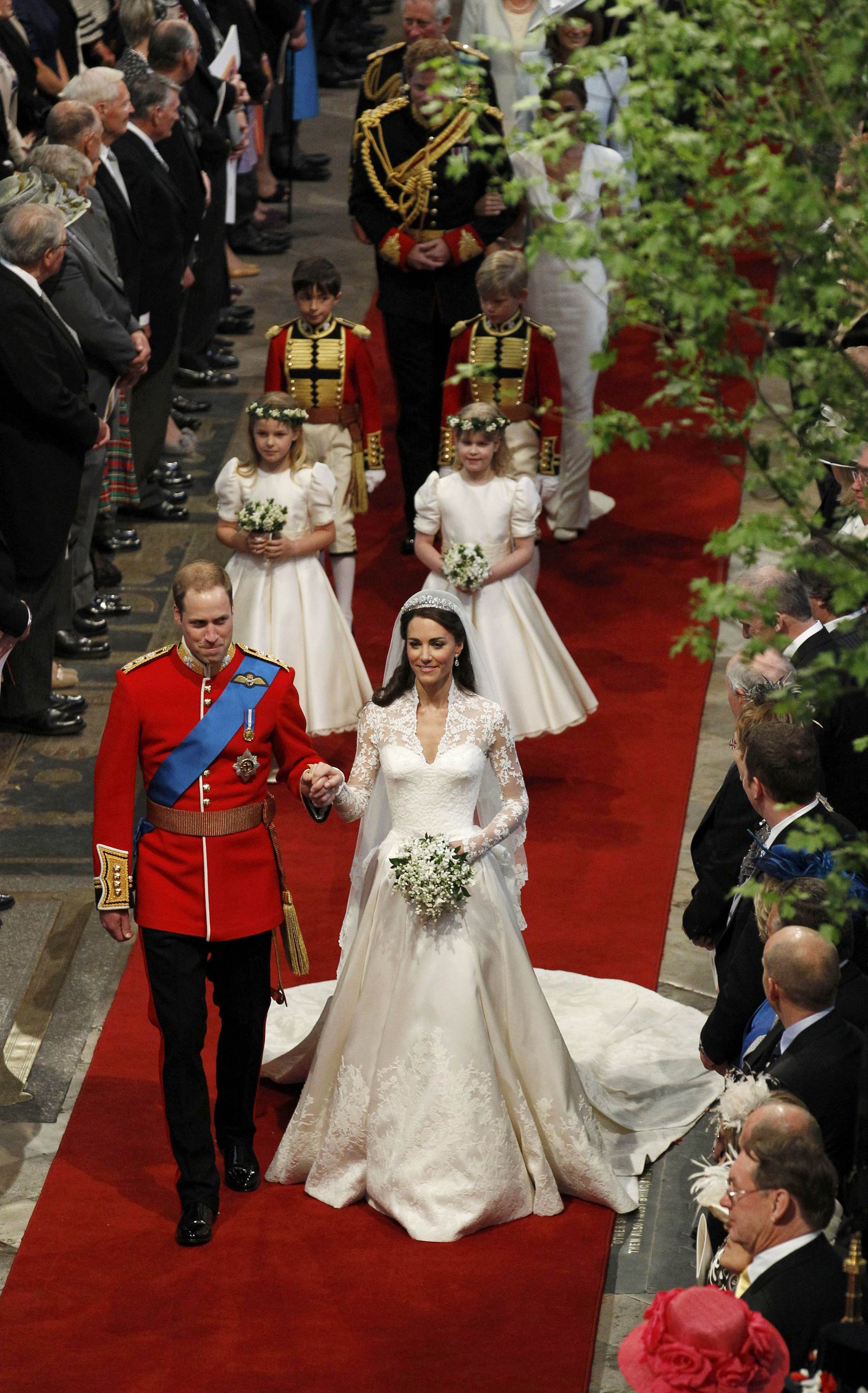 LONDON - APRIL 29: Prince William, Duke of Cambridge and Princess Catherine, Duchess of Cambridge leave the Westminster Abbey after their wedding ceremony on April 29, 2011 in London,England. (Photo by Suzanne Plunkett - WPA Pool/Getty Images)