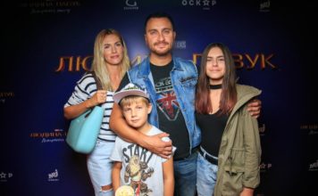 Олег Собчук с семьей