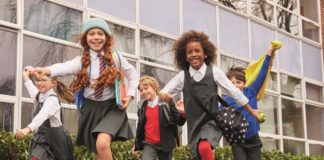 Стильная школьная форма, которая не намокает, не пачкается и не мнется