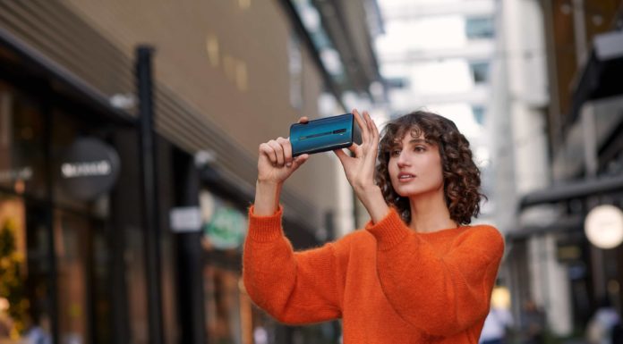 В Украине появились новые смартфоны OPPO с супермощной камерой и батареей