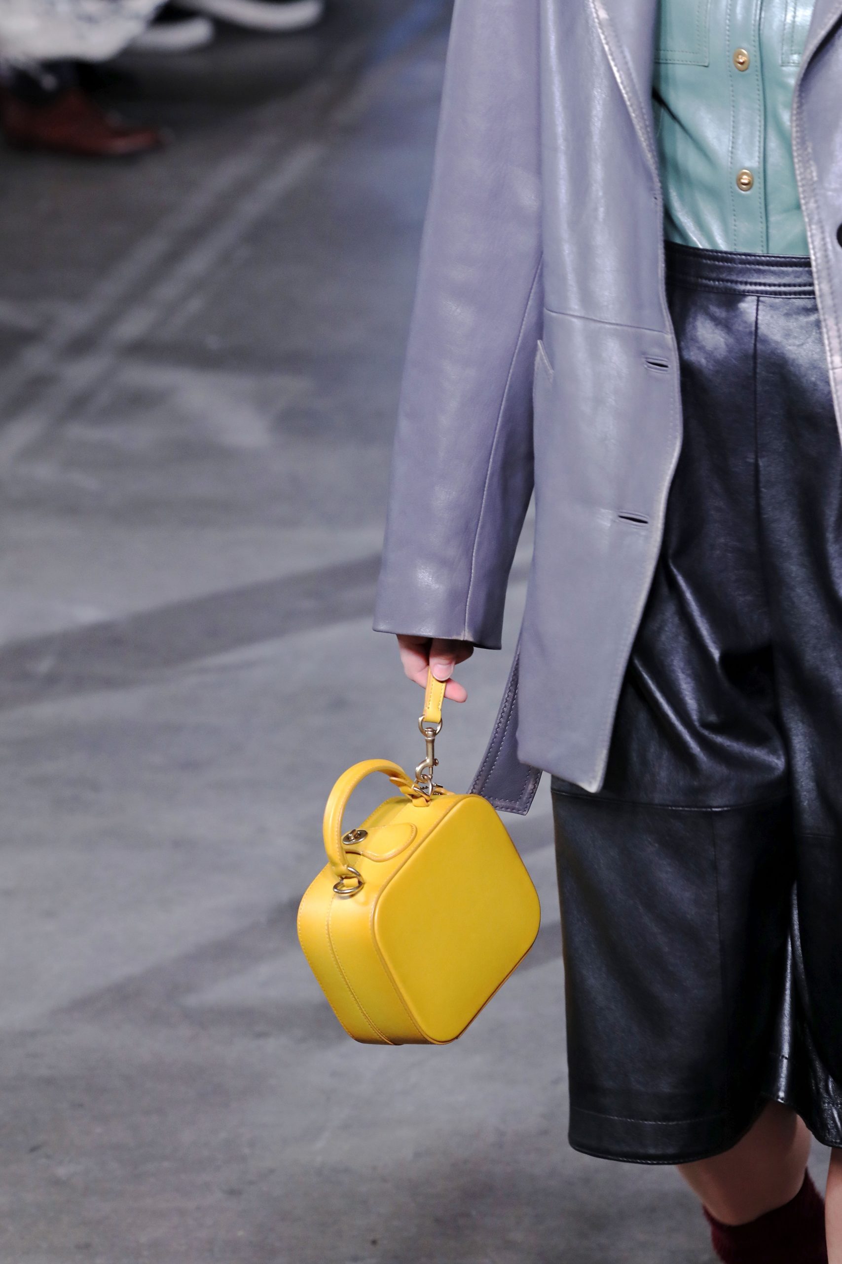  модная сумка барсетка осень зима 2020 2021 желтая ристлет