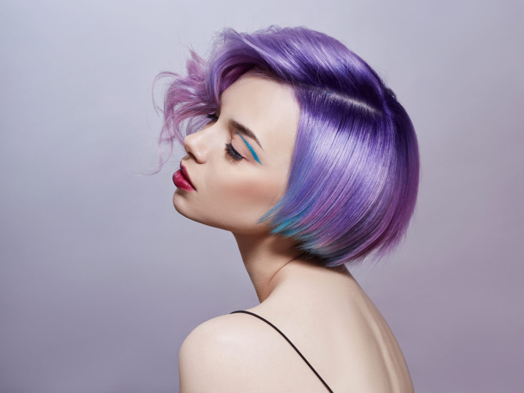 фиолетовые волосы