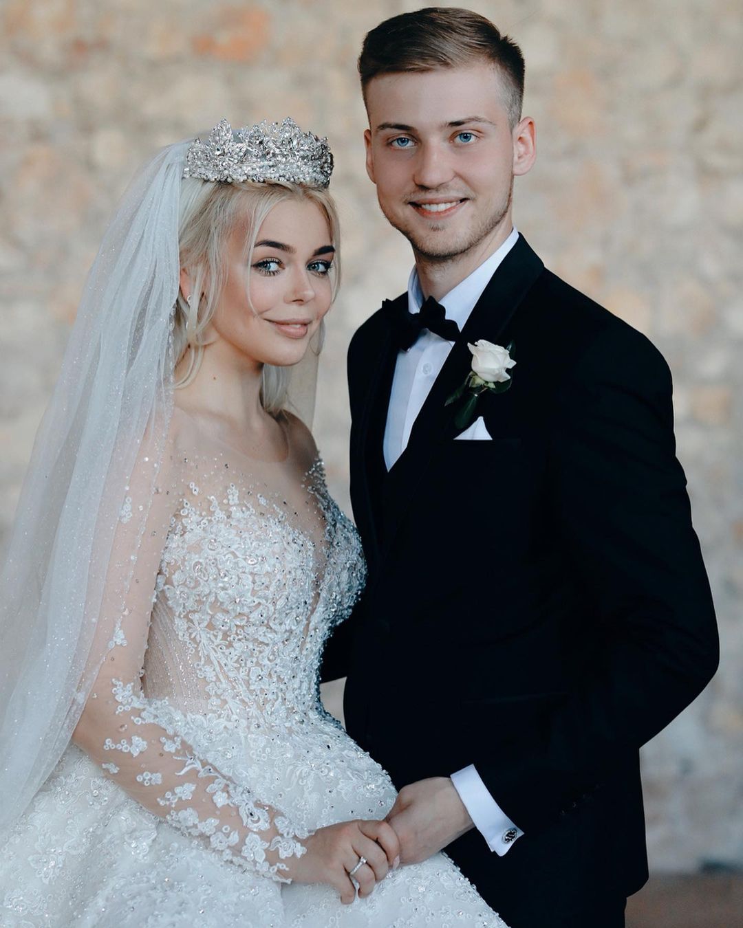 Алина Гросу свадьба свадебное платье пышное белое украинские звезды в чем выходят замуж