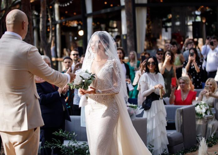 настя каменских потап свадьба свадебное платье длинное украинские звезды в чем выходят замуж