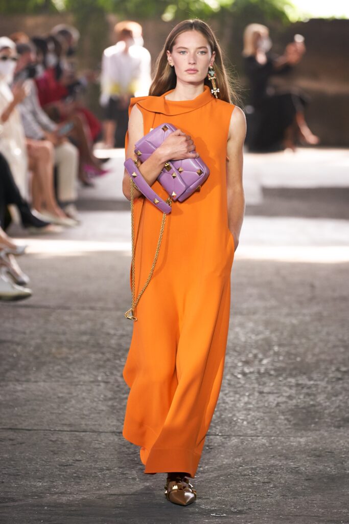 модный оранжевый цвет оранжевый тренд 2021 весна лето мода как носить с чем сочетать