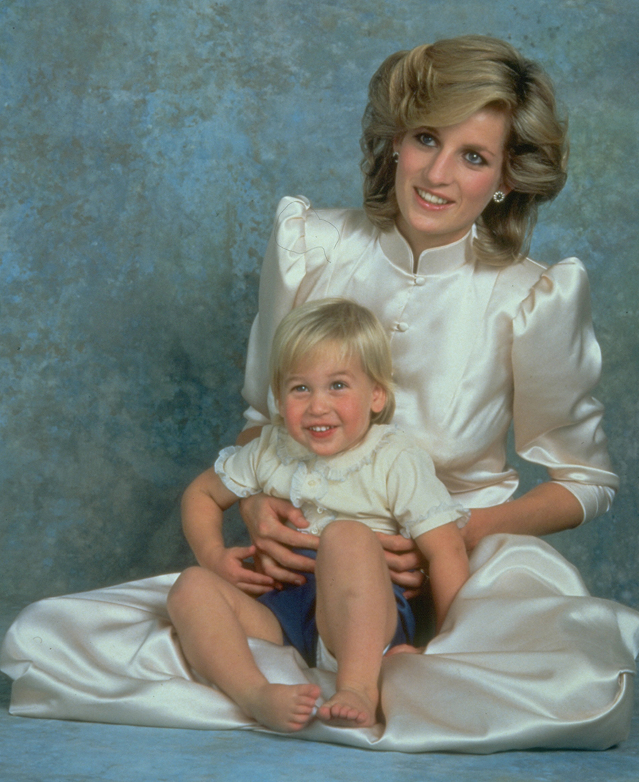 принц уильям день рождения детские фото принцесса диана принц чарльз королевская семья