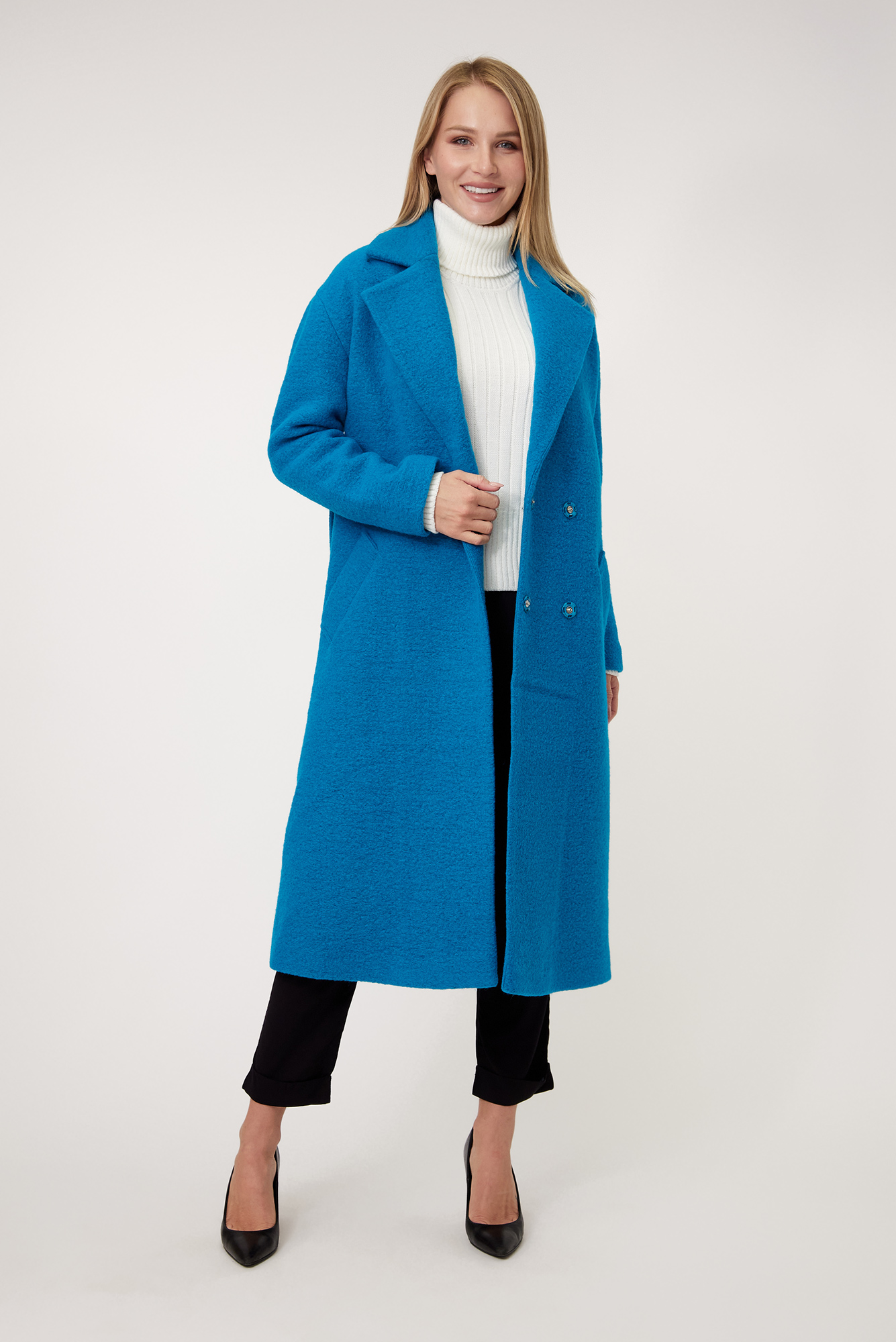 модное пальто осень зима 2021 2022 украинский бренд голубое синее