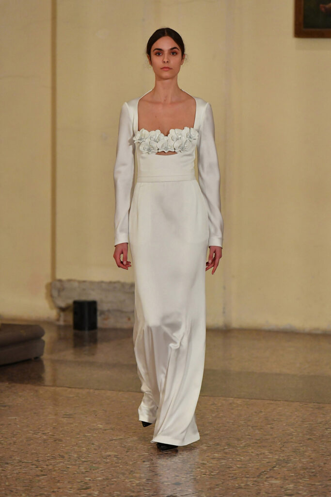 модное белое длинное платье с кружевом платье невесты новый год 2022