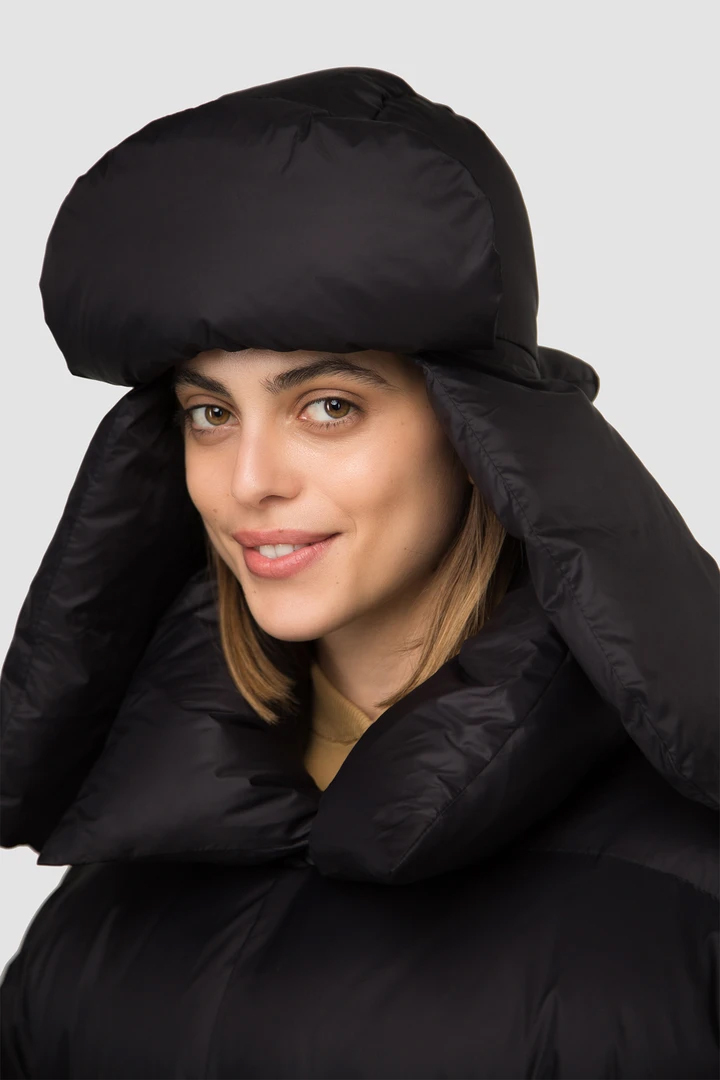 модный головной убор зима 2021 2022 теплое на голову шапка ушанка дутая черная