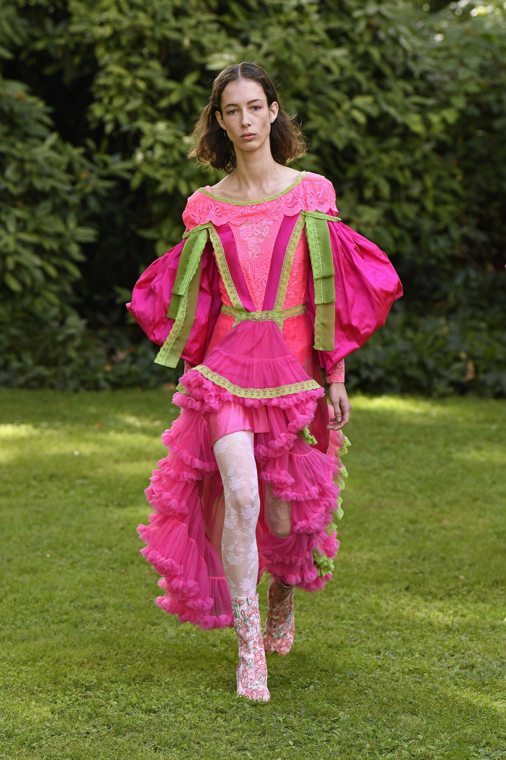 модна рожева сукня літо 2022 пишна