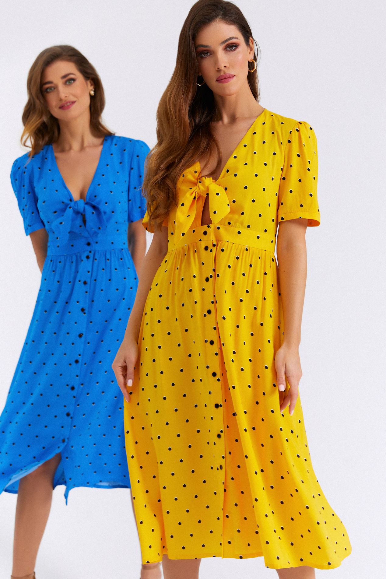 модна сукня горошок літо 2022 синя жовта чорна