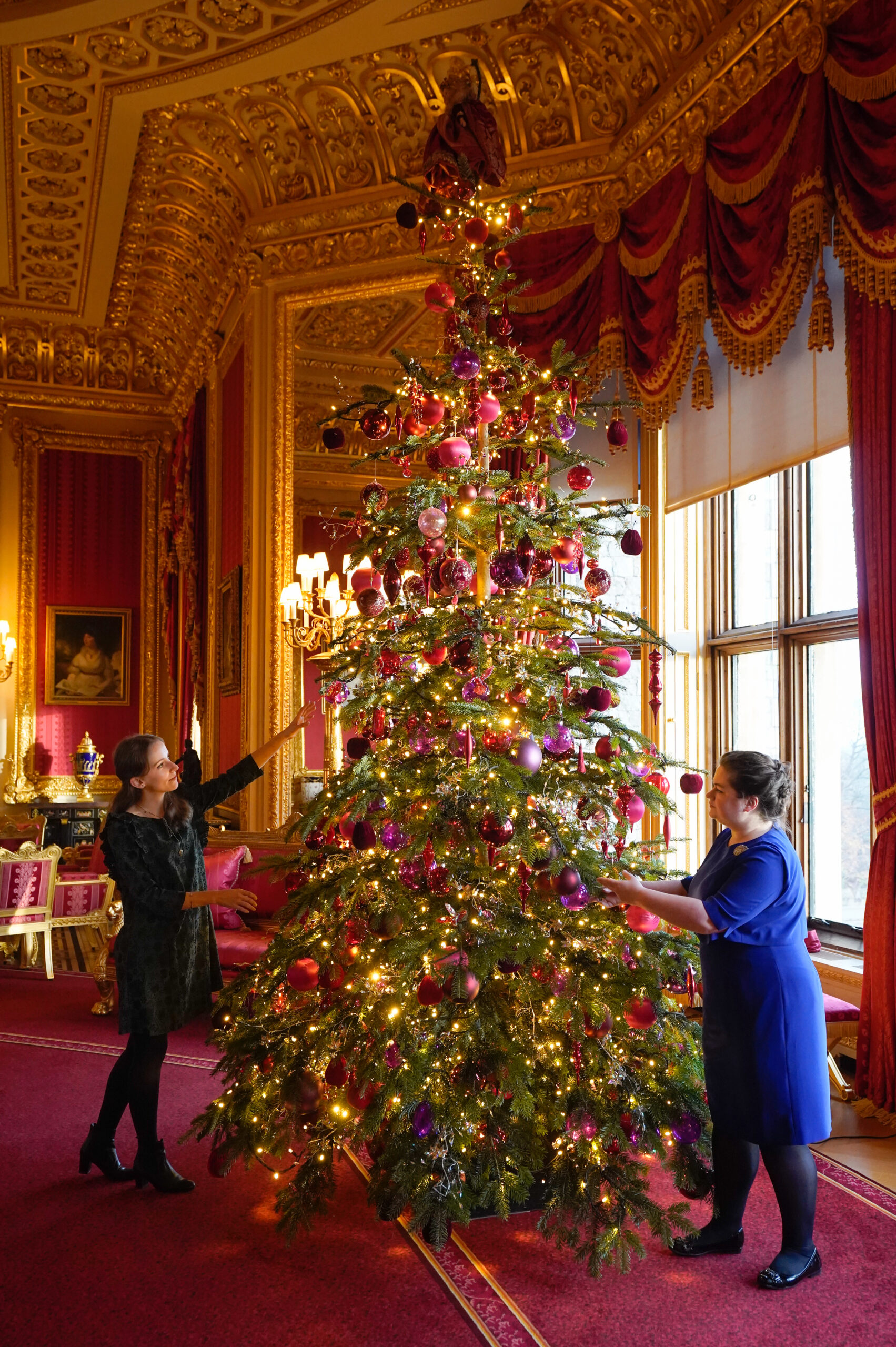 новий рік 2023 різдво 2022 новорічна ялинка королівська родина Великої Британії