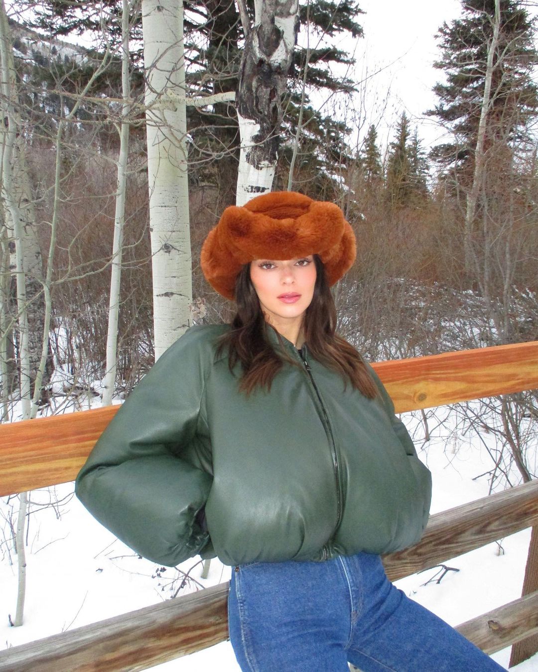 модний капелюх панама хутро крислатий широкий зима 2023 коричневий ковбойський