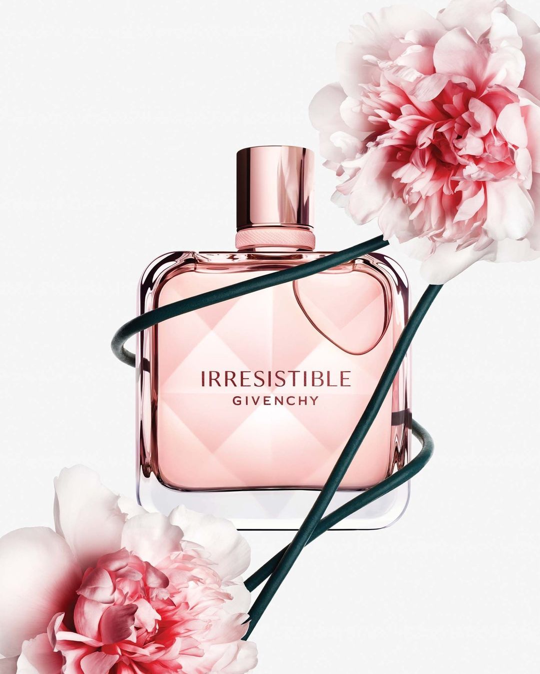 жіночі парфуми духи на літо 2023 аромат модний