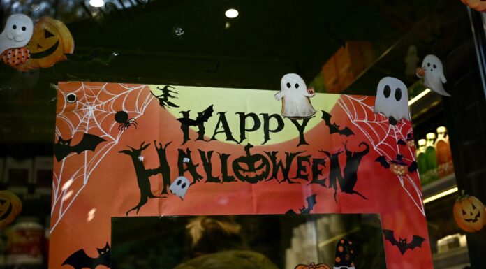 Гайді Клум знову довела, що Геловін — її подіум. Від Медузи до Круелли, від Шрека до K-pop-богинь