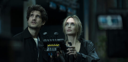 «Кутюр» з Анджеліною Джолі вже зовсім скоро виходить на великі екрани