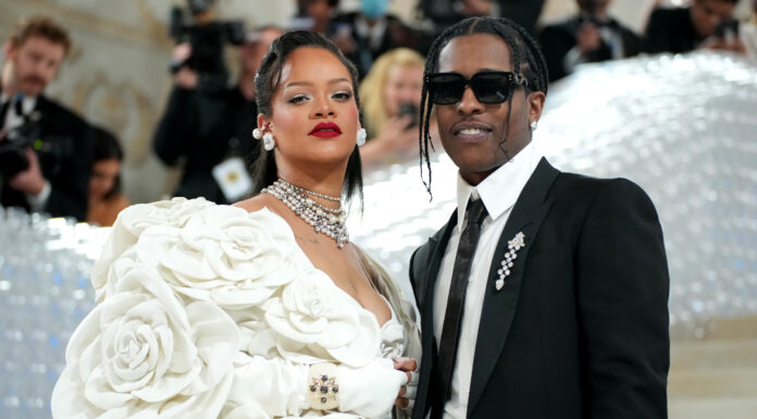 Жах у Беверлі-Гіллз: маєток Ріанни обстріляли з гвинтівки, поки співачка була вдома